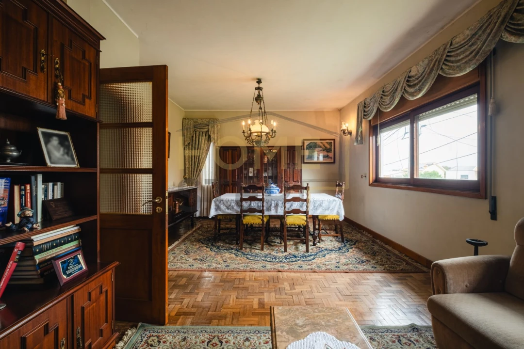 Moradia T3 para Venda em Serzedo e Perosinho Foto 33