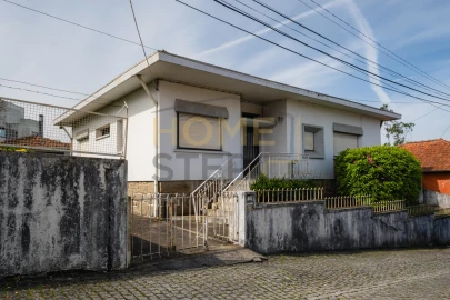 Moradia T3 para Venda em Serzedo e Perosinho