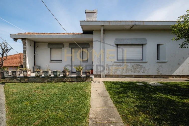 Moradia T3 para Venda em Serzedo e Perosinho Foto 3