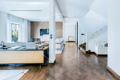 Moradia T6 para Venda em Carcavelos e Parede