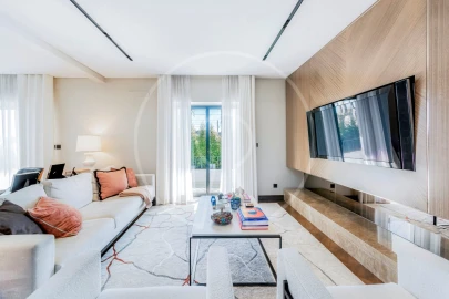 Moradia T6 para Venda em Carcavelos e Parede