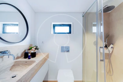 Moradia T6 para Venda em Carcavelos e Parede