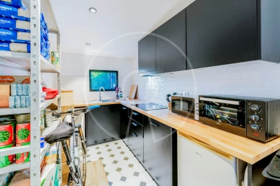 Moradia T6 para Venda em Carcavelos e Parede