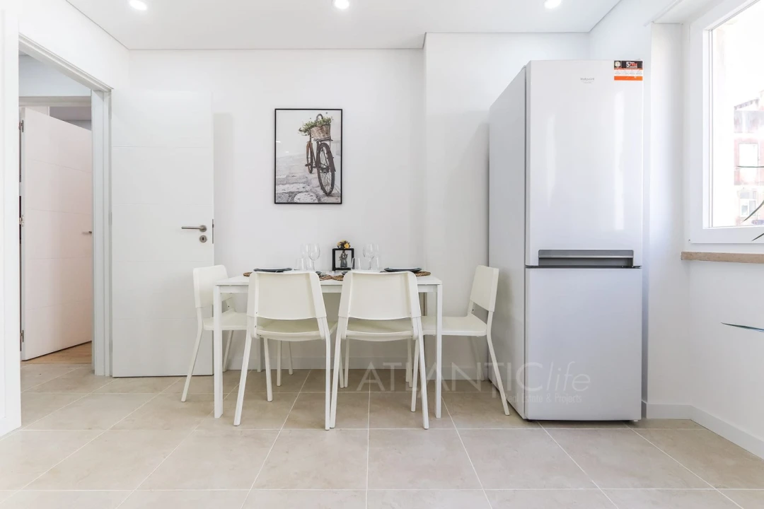 Apartamento T2 para Venda em Agualva e Mira-Sintra Foto 3
