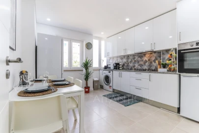 Apartamento T2 para Venda em Agualva e Mira-Sintra