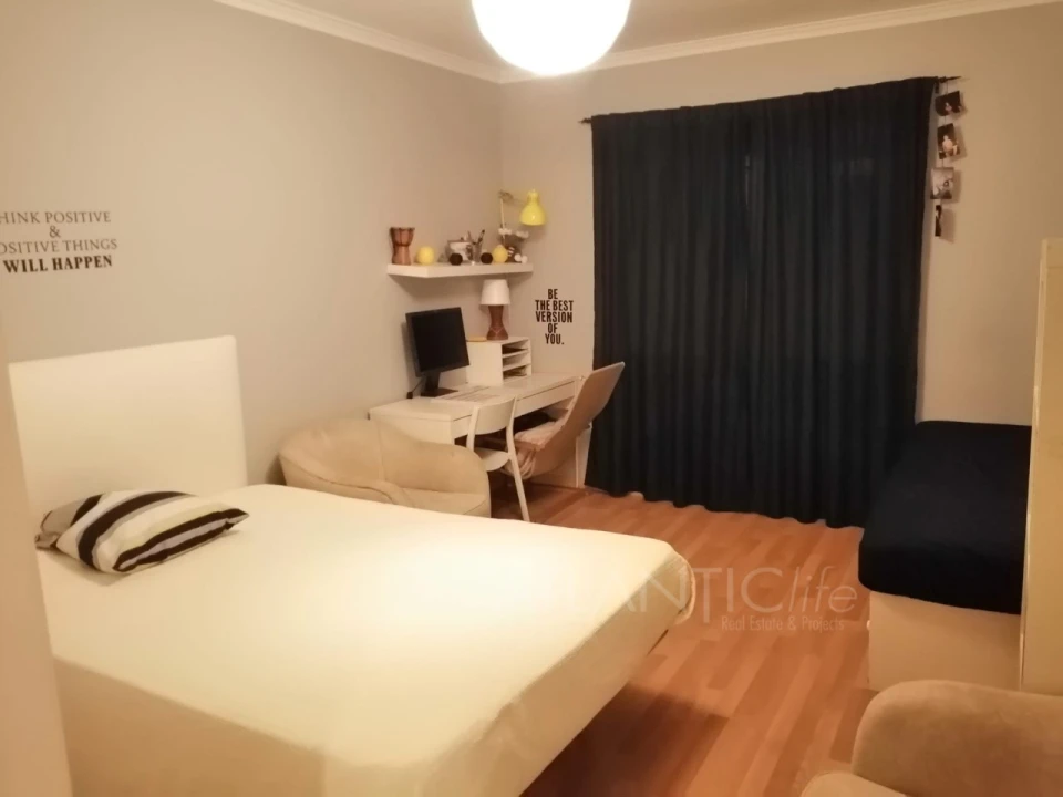 Apartamento T3 para Venda em Rio de Mouro Foto 2