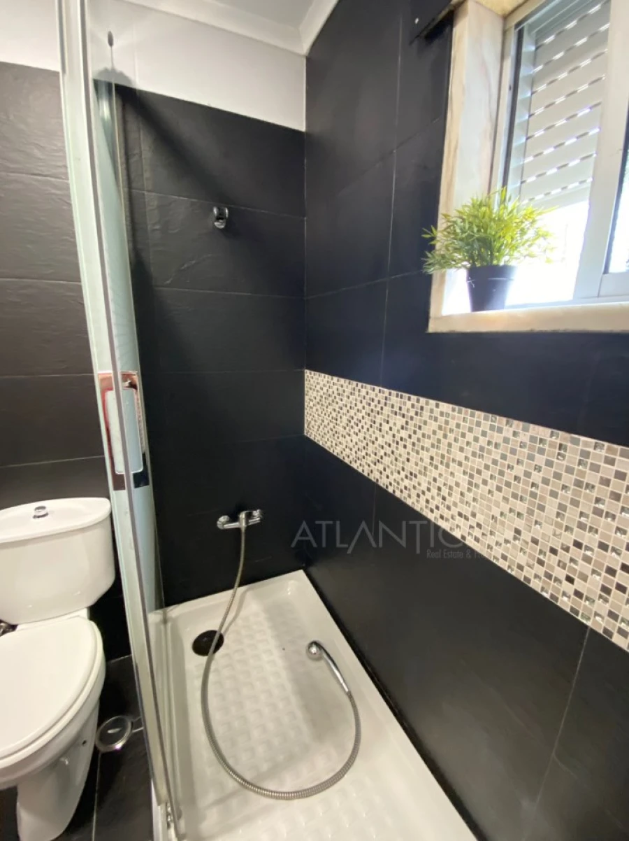 Apartamento T3 para Venda em Rio de Mouro Foto 5