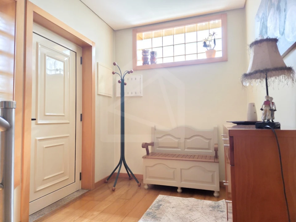 Moradia T4 para Venda em O. Azeméis, Riba-Ul, Ul, Macinhata Seixa, Madail Foto 11