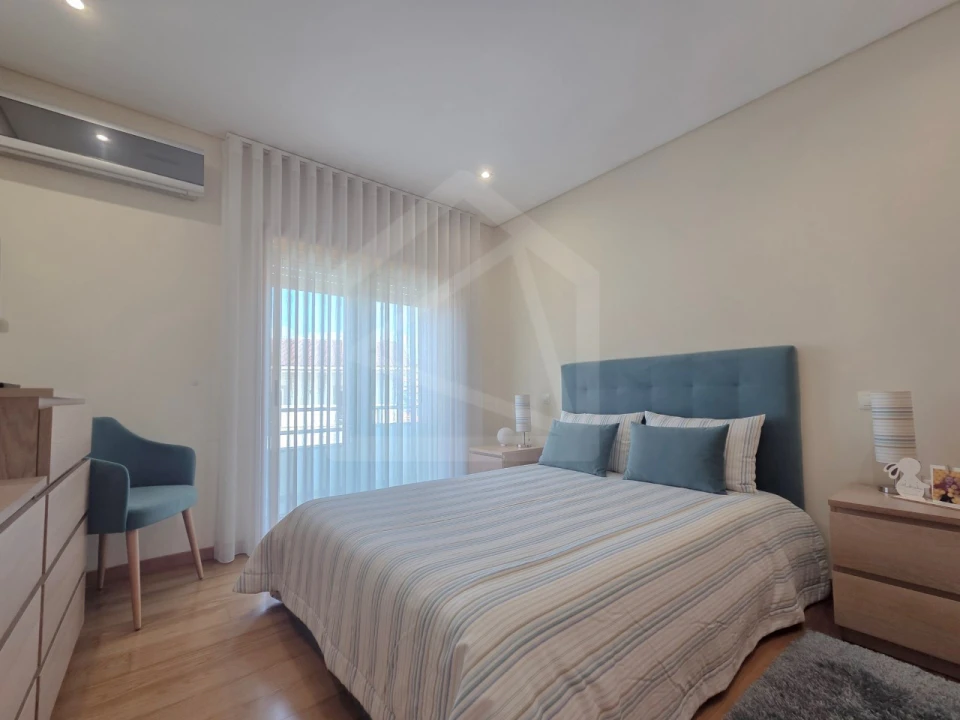 Moradia T4 para Venda em O. Azeméis, Riba-Ul, Ul, Macinhata Seixa, Madail Foto 18