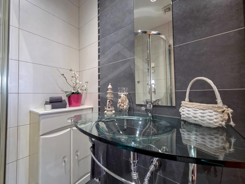 Moradia T4 para Venda em O. Azeméis, Riba-Ul, Ul, Macinhata Seixa, Madail Foto 32