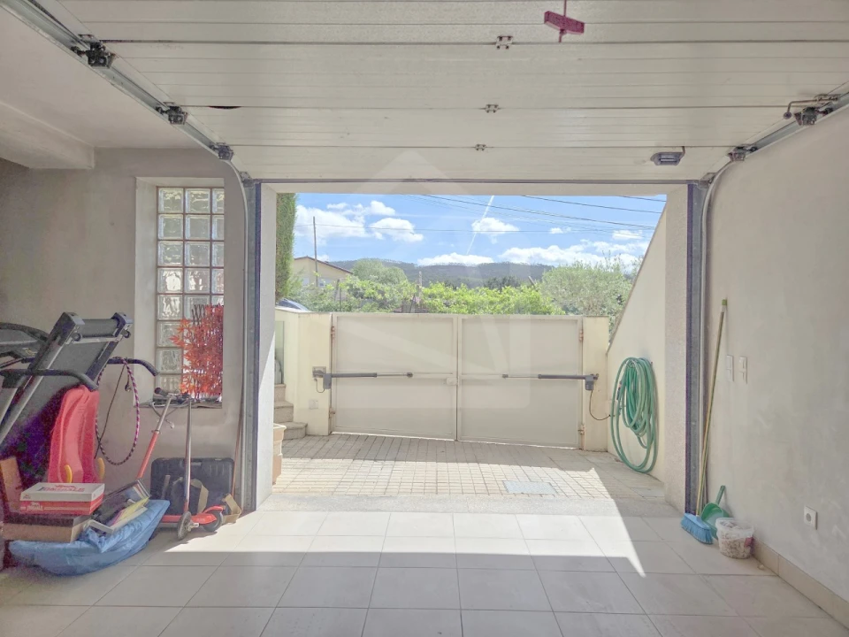 Moradia T4 para Venda em O. Azeméis, Riba-Ul, Ul, Macinhata Seixa, Madail Foto 43