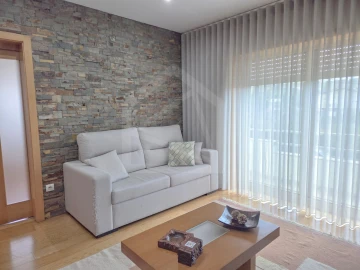 Moradia T4 para Venda em O. Azeméis, Riba-Ul, Ul, Macinhata Seixa, Madail