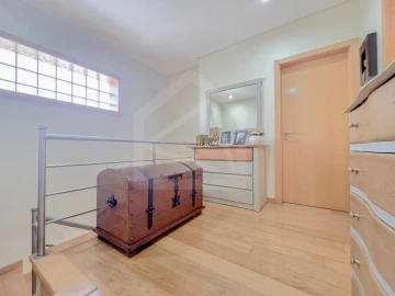 Moradia T4 para Venda em O. Azeméis, Riba-Ul, Ul, Macinhata Seixa, Madail