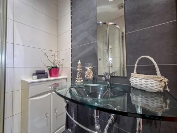 Moradia T4 para Venda em O. Azeméis, Riba-Ul, Ul, Macinhata Seixa, Madail