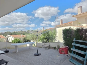 Moradia T4 para Venda em O. Azeméis, Riba-Ul, Ul, Macinhata Seixa, Madail