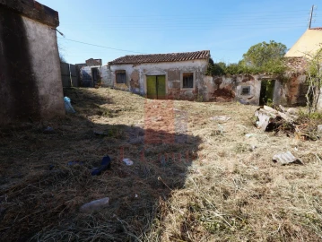 Moradia para Venda em A dos Negros