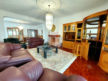 Moradia T4 para Venda em Gaeiras