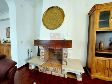 Moradia T4 para Venda em Gaeiras