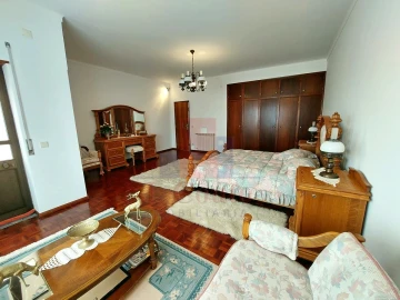 Moradia T4 para Venda em Gaeiras