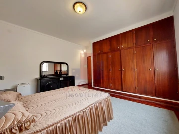 Moradia T4 para Venda em Gaeiras