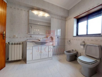 Moradia T4 para Venda em Gaeiras