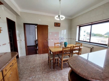 Moradia T4 para Venda em Gaeiras