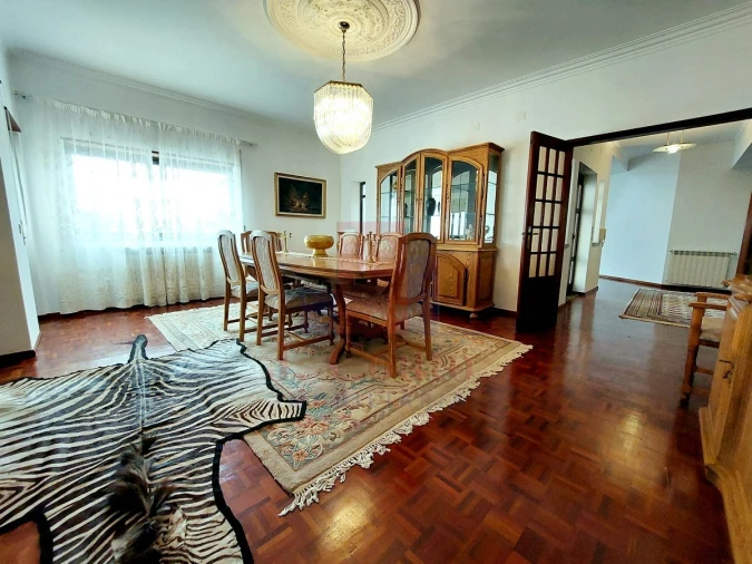 Moradia T4 para Venda em Gaeiras Foto 13