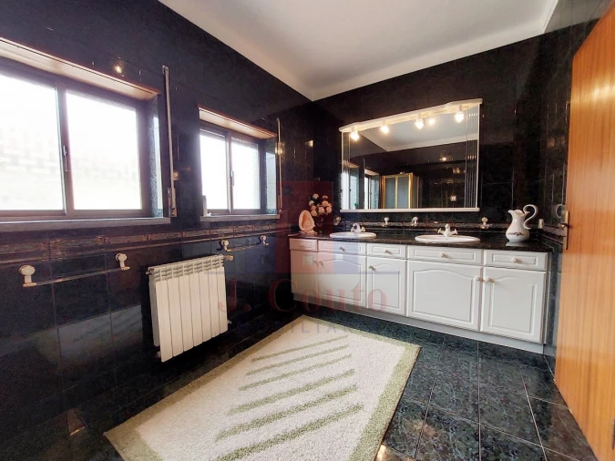 Moradia T4 para Venda em Gaeiras Foto 21