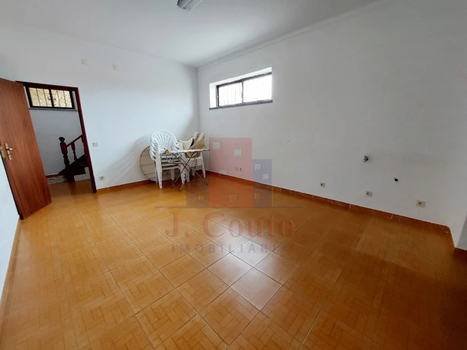 Moradia T4 para Venda em Gaeiras Foto 43