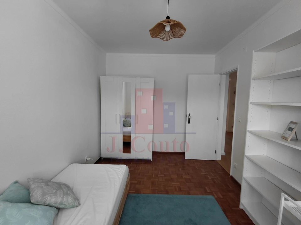 Apartamento T3 para Arrendamento em Caldas da Rainha - Santo Onofre e Serra do Bouro Foto 11