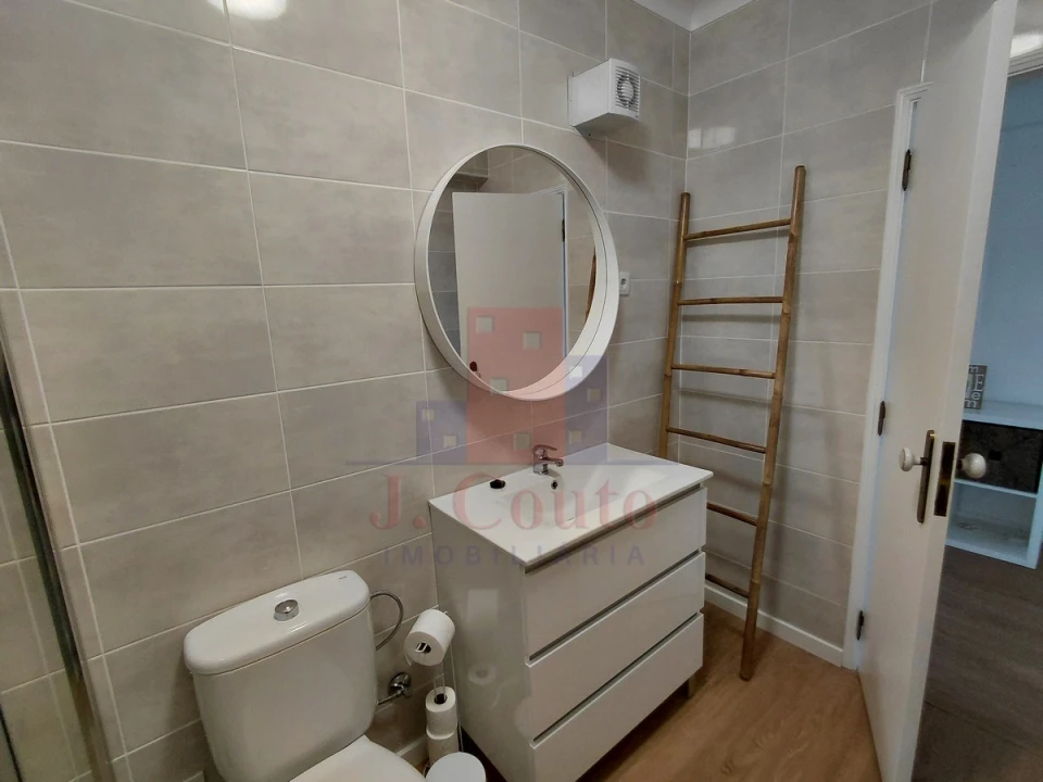 Apartamento T3 para Arrendamento em Caldas da Rainha - Santo Onofre e Serra do Bouro Foto 13