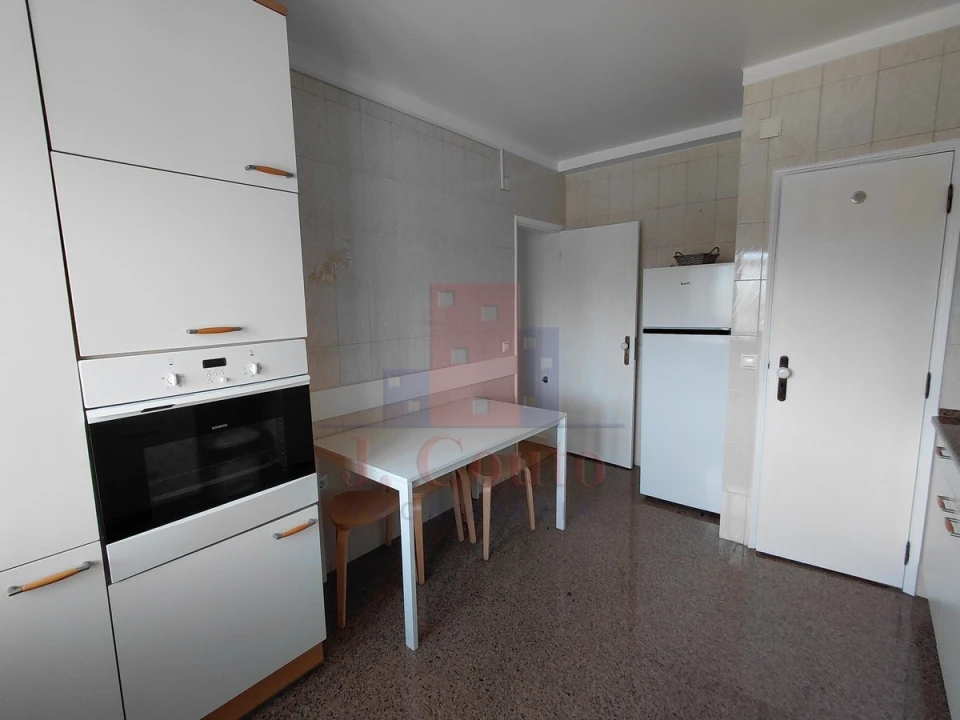 Apartamento T3 para Arrendamento em Caldas da Rainha - Santo Onofre e Serra do Bouro Foto 21