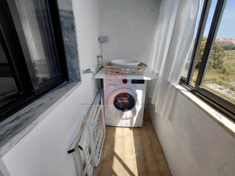 Apartamento T3 para Arrendamento em Caldas da Rainha - Santo Onofre e Serra do Bouro Foto 24