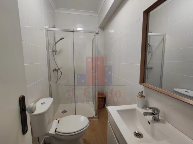 Apartamento T3 para Arrendamento em Caldas da Rainha - Santo Onofre e Serra do Bouro Foto 6