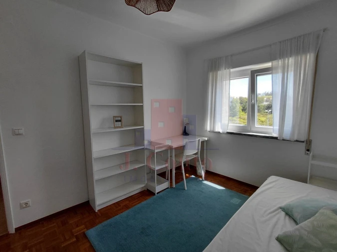 Apartamento T3 para Arrendamento em Caldas da Rainha - Santo Onofre e Serra do Bouro Foto 10