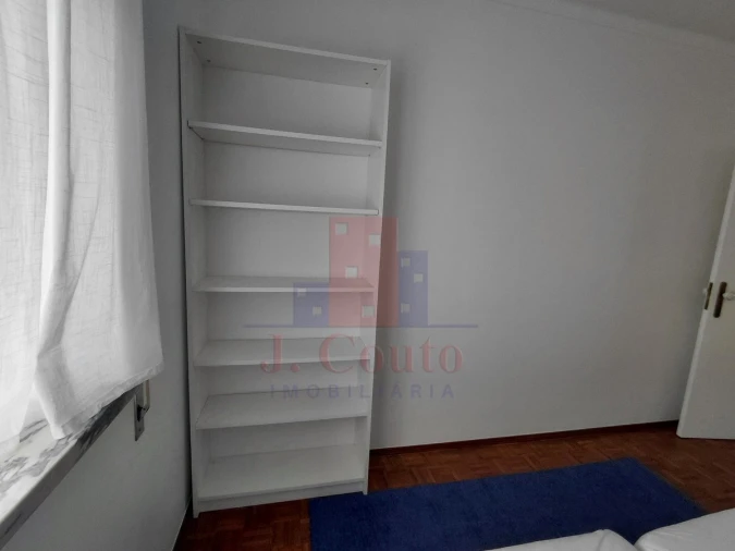 Apartamento T3 para Arrendamento em Caldas da Rainha - Santo Onofre e Serra do Bouro Foto 17