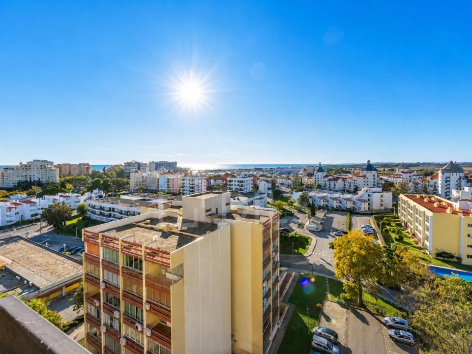 Apartamento T2 para Venda em Quarteira Foto 18