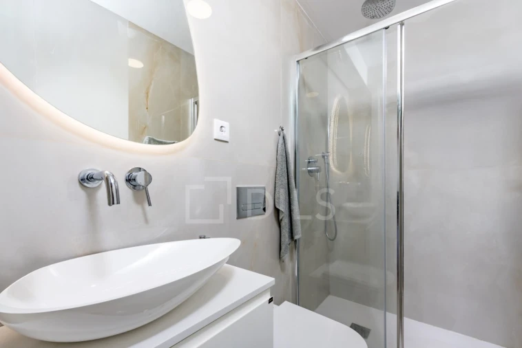 Apartamento T2 para Venda em Quarteira Foto 12