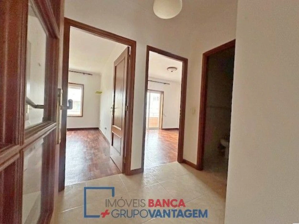 Apartamento T2 para Venda em Madalena Foto 8