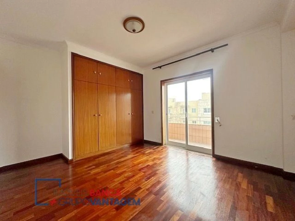 Apartamento T2 para Venda em Madalena Foto 13