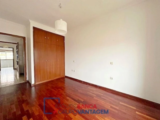 Apartamento T2 para Venda em Madalena Foto 9