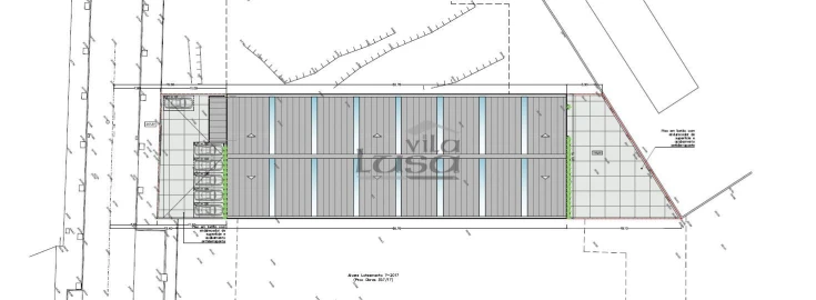 Armazém para Venda em Arrifana