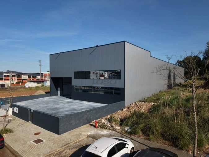 Armazém para Venda em Arrifana Foto 27