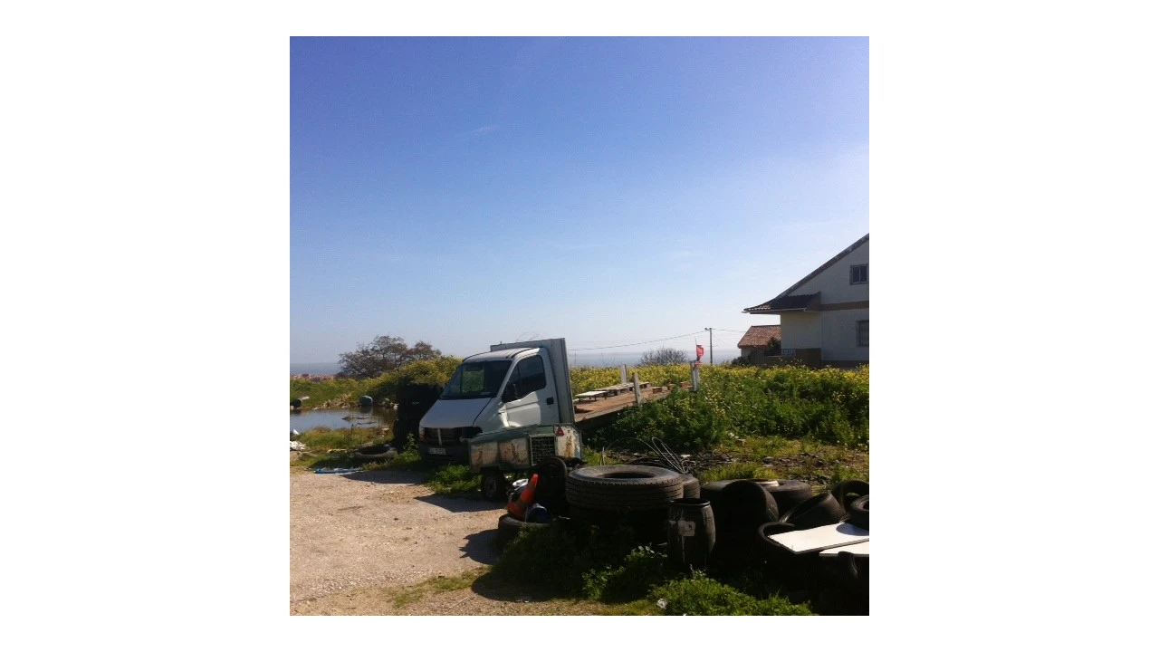 Terreno para Venda em Cacém e São Marcos Foto 1