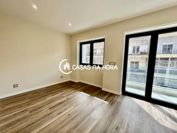 Apartamento T4 para Venda em Almada, Cova da Piedade, Pragal e Cacilhas