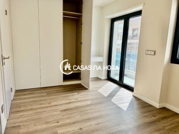 Apartamento T4 para Venda em Almada, Cova da Piedade, Pragal e Cacilhas