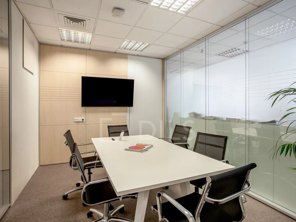 Escritório para Arrendamento em Santo António Foto 7