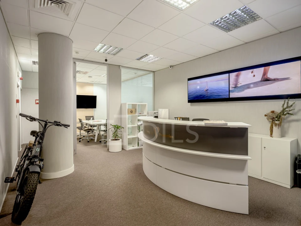 Escritório para Arrendamento em Santo António Foto 18