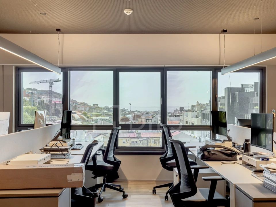 Escritório para Arrendamento em Santo António Foto 10