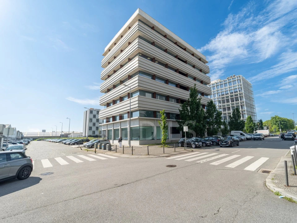 Escritório para Arrendamento em Ramalde Foto 1